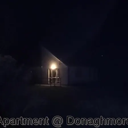 At Donaghmore 아파트 *